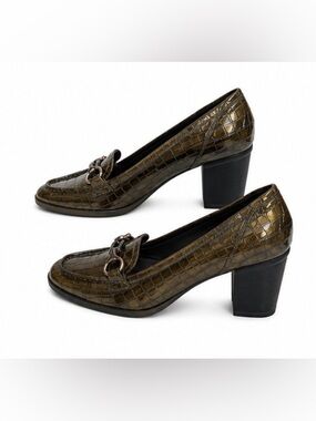 Stuart Weitzman Croc-Patterned Olive Loafer  Style Block Heel Shoes  Size 9.5
